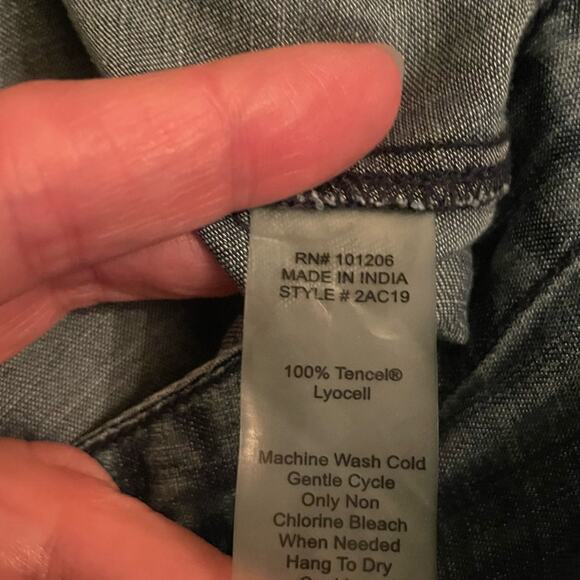 Soft Surroundings Blue Dulce Tencel Chambray Jumpsuit Sz L - Picture 11 of 12